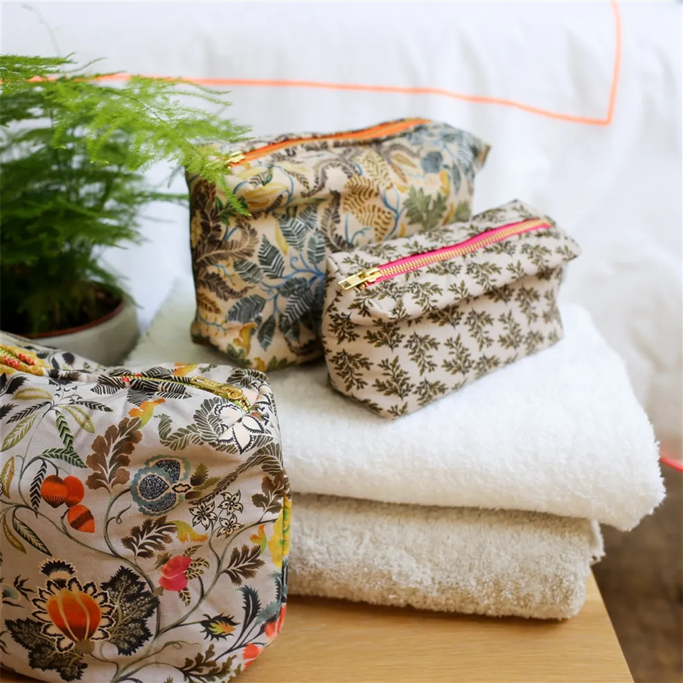 Brocart Decoratif Sepia Washbag - small